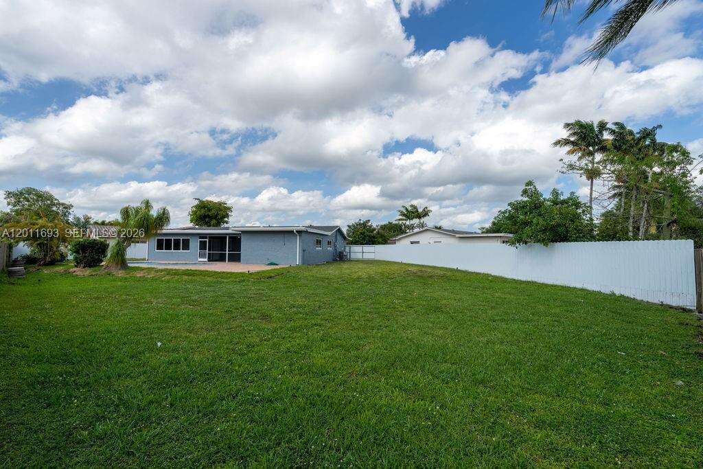 510 97th Ter, Pembroke Pines, FL 33024 - For Sale photo 35
