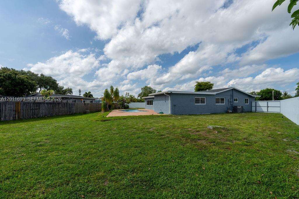 510 97th Ter, Pembroke Pines, FL 33024 - For Sale photo 36