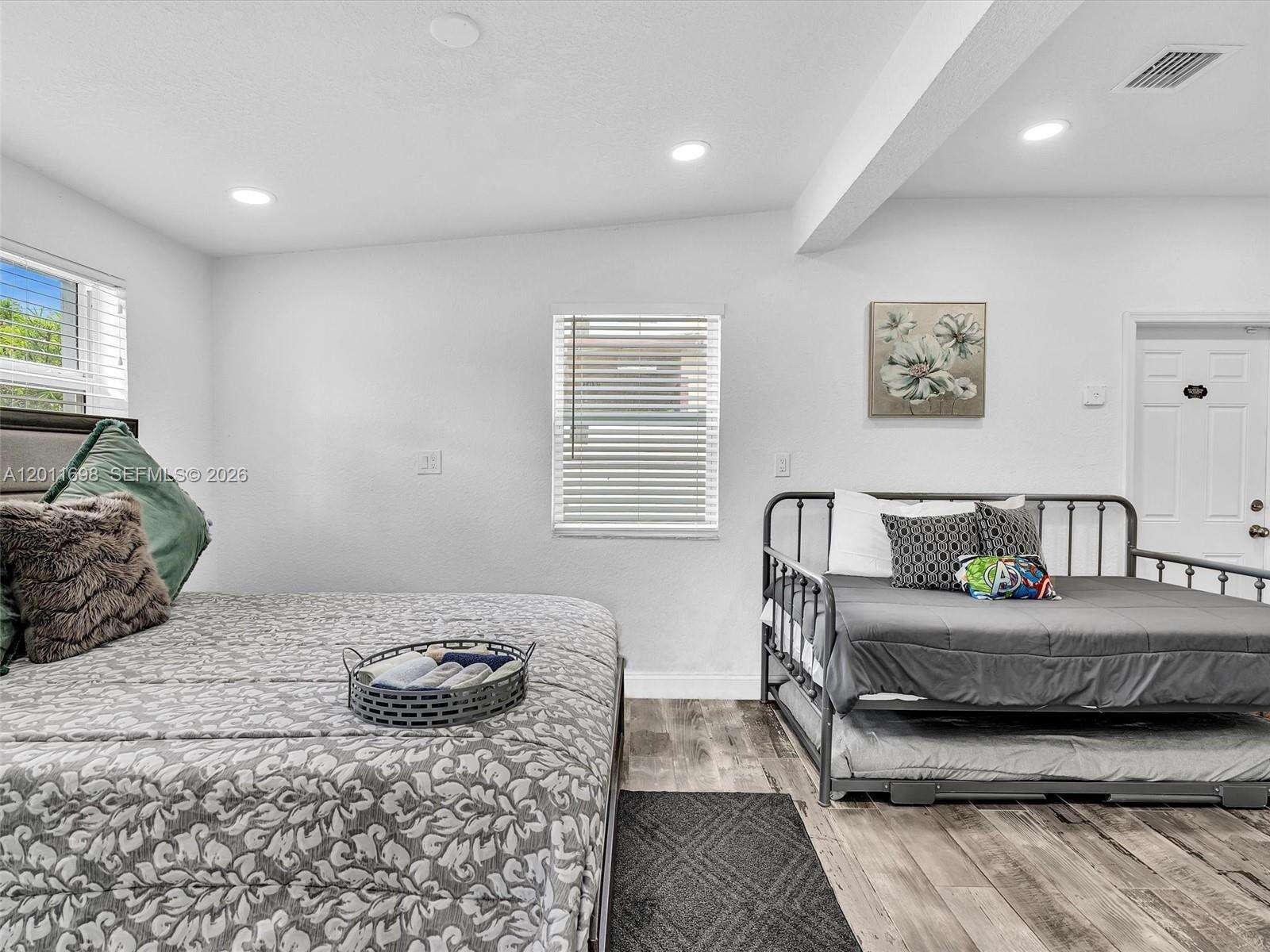 100 8th Ave, Hallandale Beach, FL 33009 | Picture 5