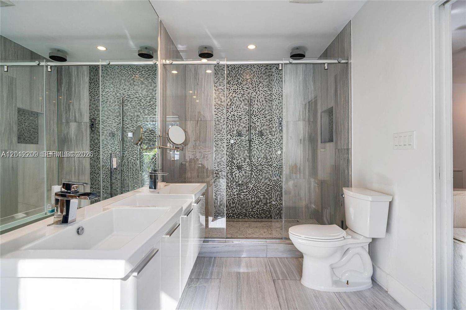 530 Sabal Palm Rd, Miami, FL 33137 | Picture 7
