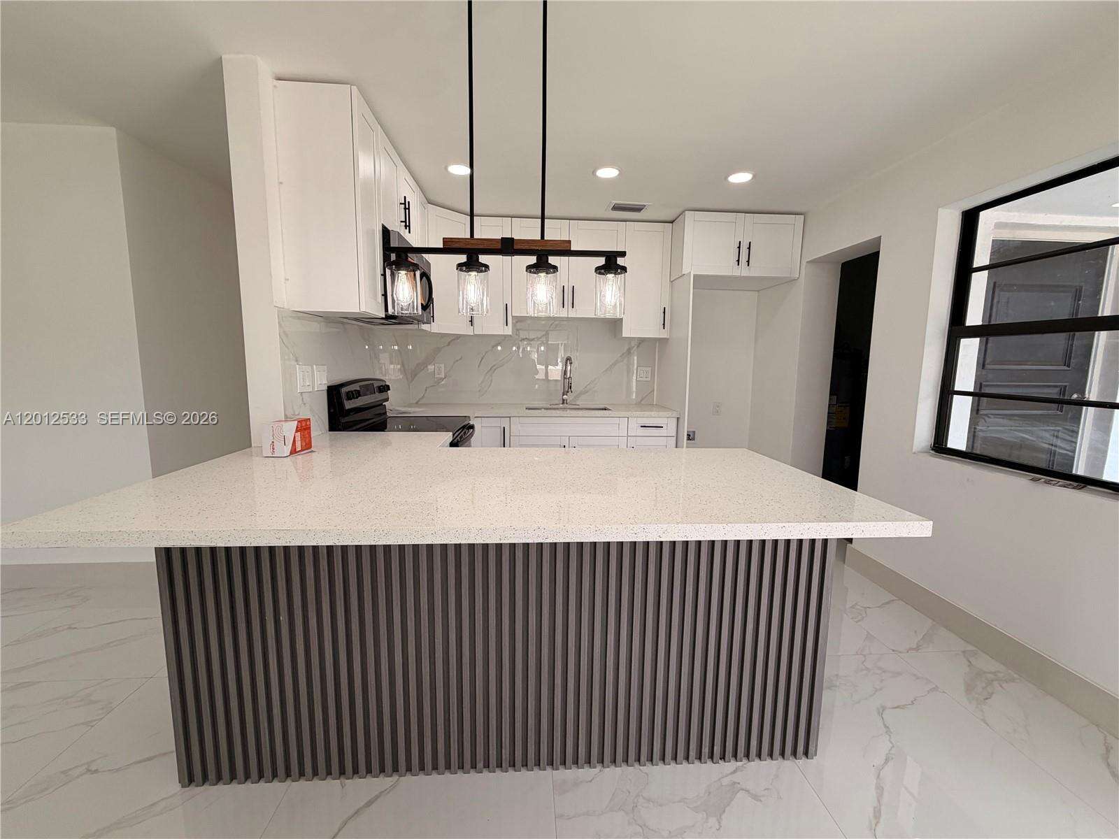 7600 Venetian St, Miramar, FL 33023 - For Sale photo 4