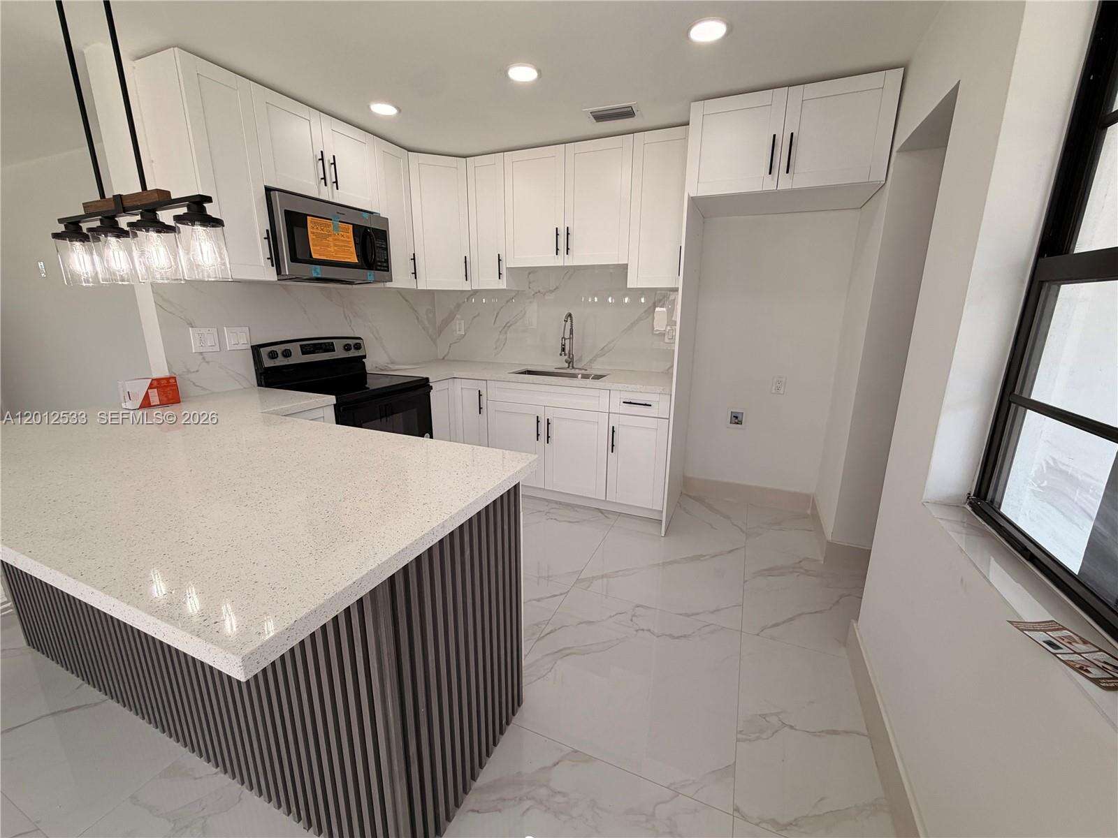 7600 Venetian St, Miramar, FL 33023 - For Sale photo 5