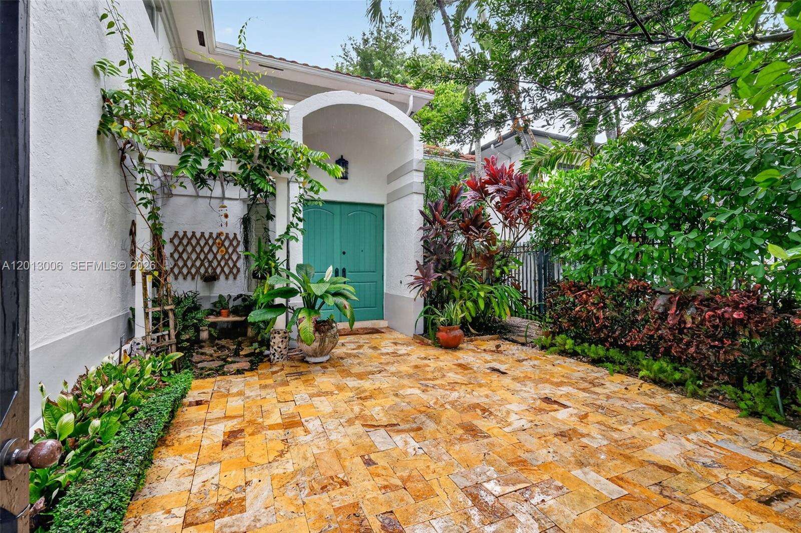 1818 Espanola Dr, Miami, FL 33133 - For Sale photo 2