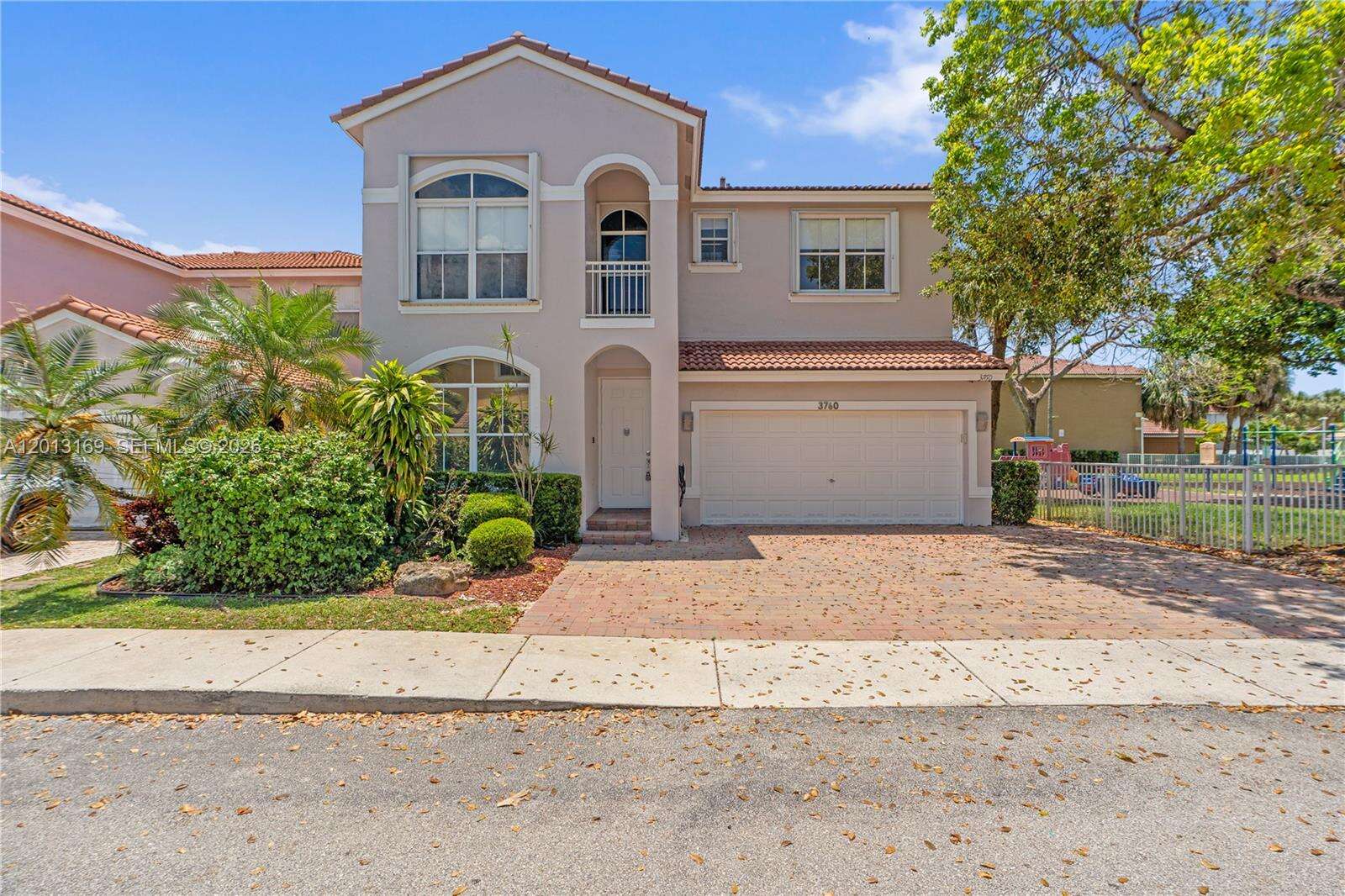3760 51st St, Hollywood, FL 33312 - For Sale photo 2