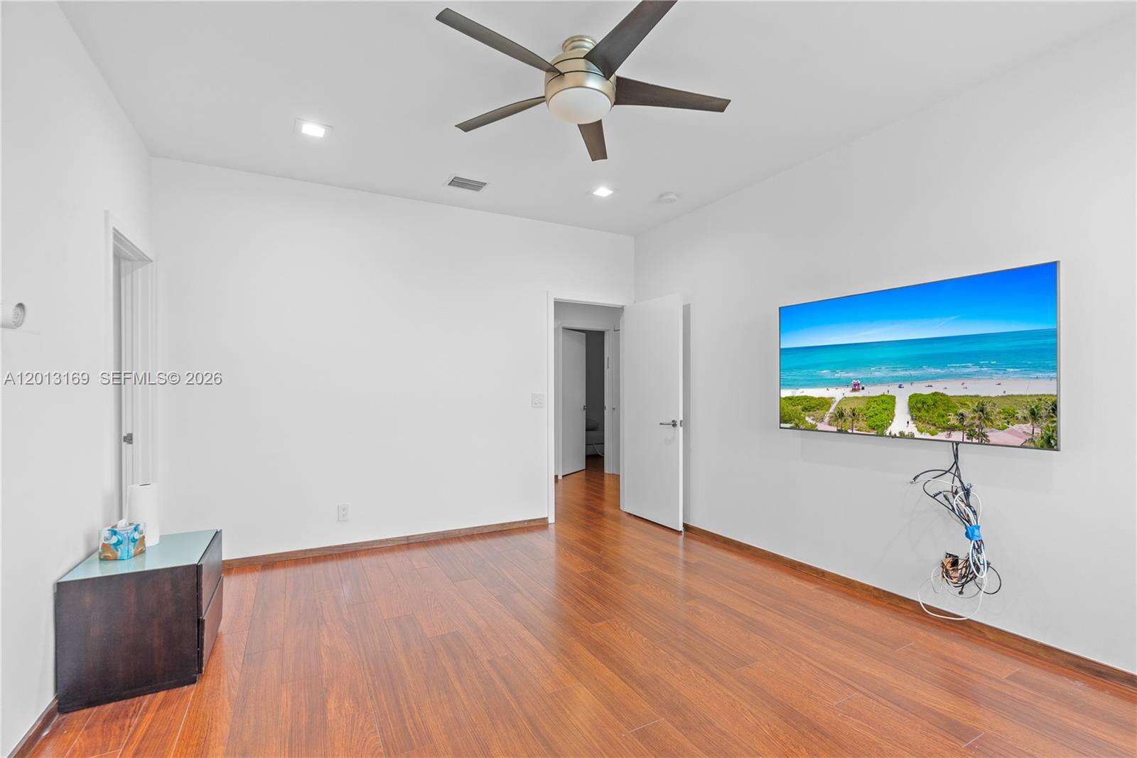 3760 51st St, Hollywood, FL 33312 - For Sale photo 51