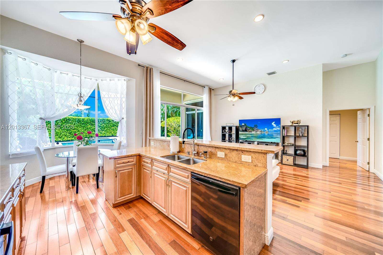 1241 13th Ave, Hollywood, FL 33019 | Picture 8