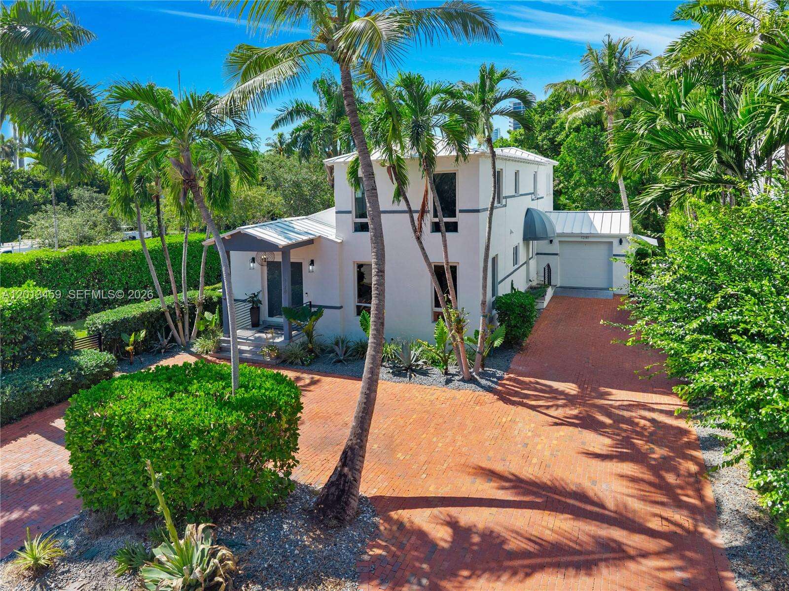 1281 Venetian Way, Miami, FL 33139 | Picture 2