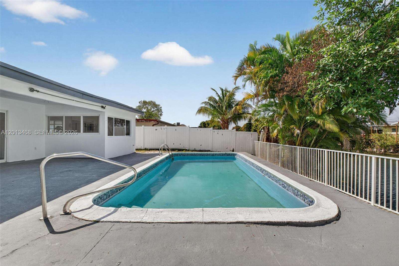 6621 Ficus Dr, Miramar, FL 33023 - For Sale photo 7