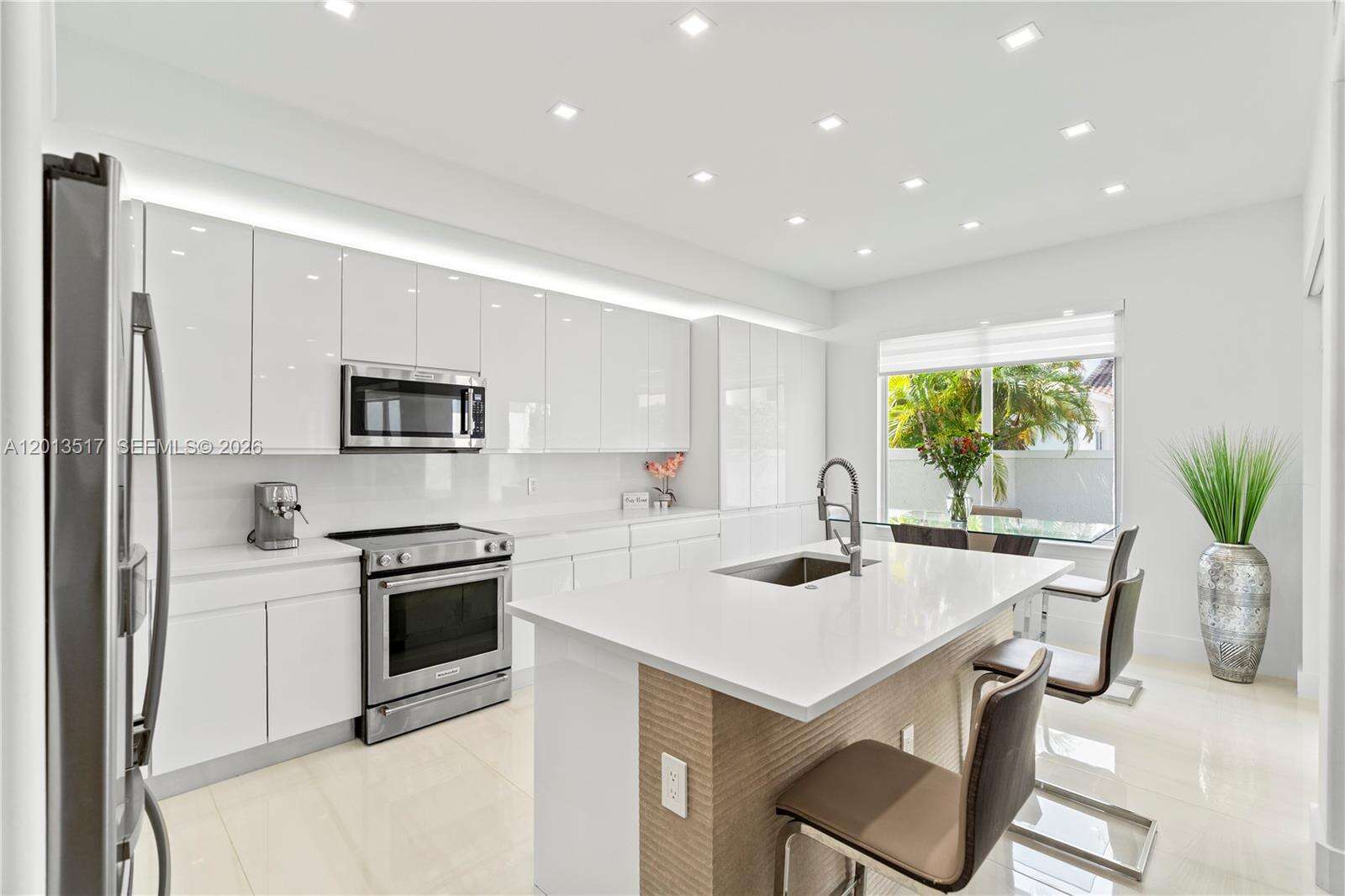 3188 211th Ter, Aventura, FL 33180 | Picture 3
