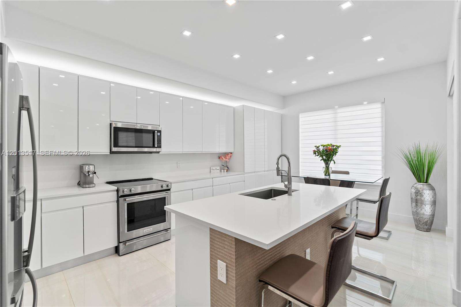 3188 211th Ter, Aventura, FL 33180 | Picture 58