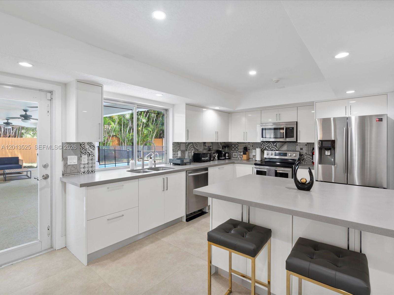 3721 55th Ave, Hollywood, FL 33021 - For Sale photo 16