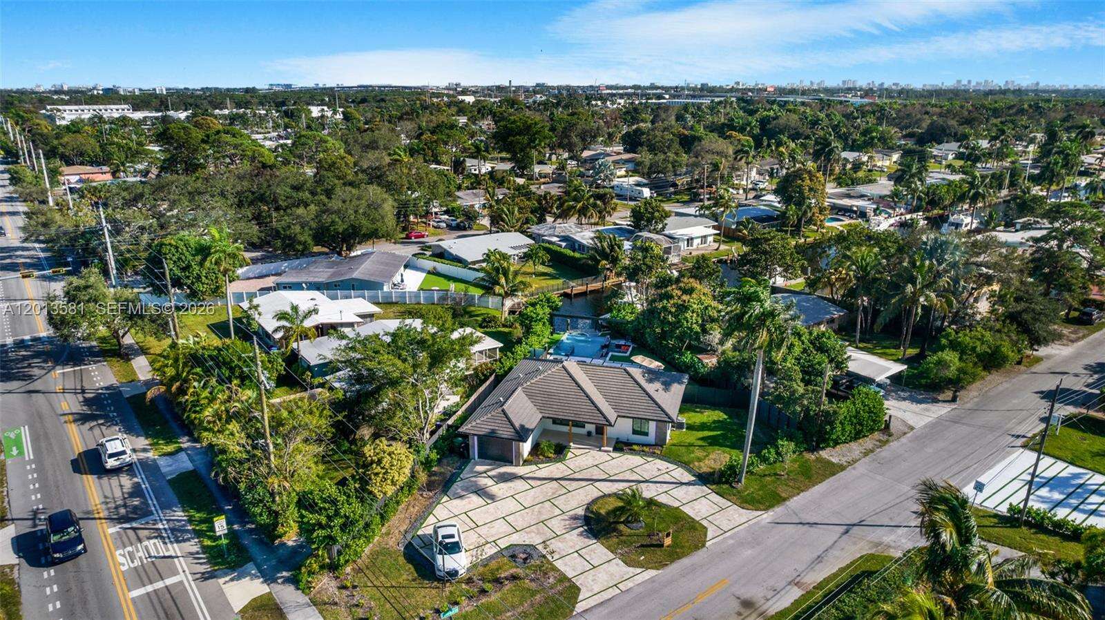 2406 Gulfstream Ln, Fort Lauderdale, FL 33312 - For Sale photo 5