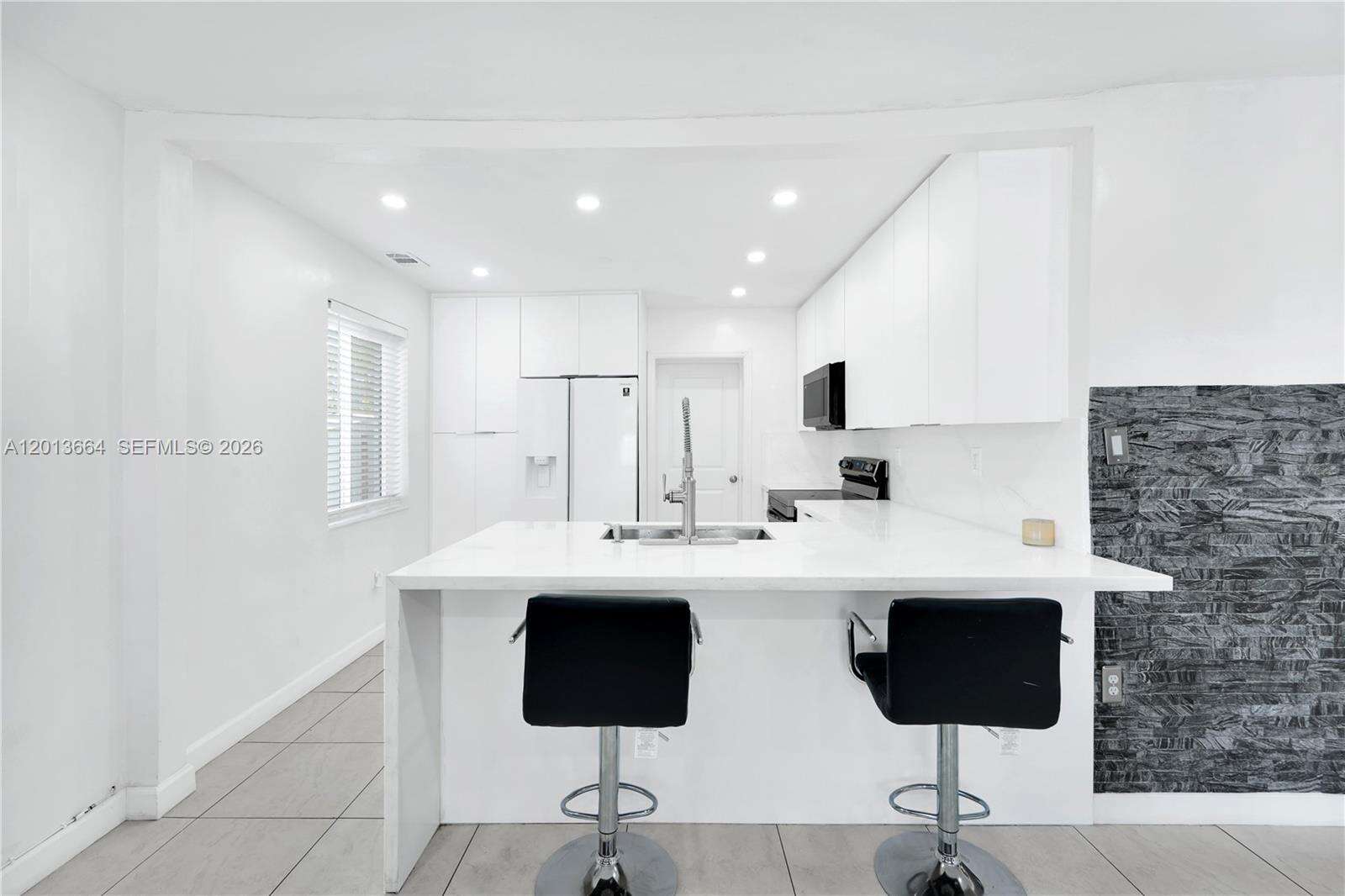 9425 36th Ave, Miami, FL 33147 - For Sale photo 6