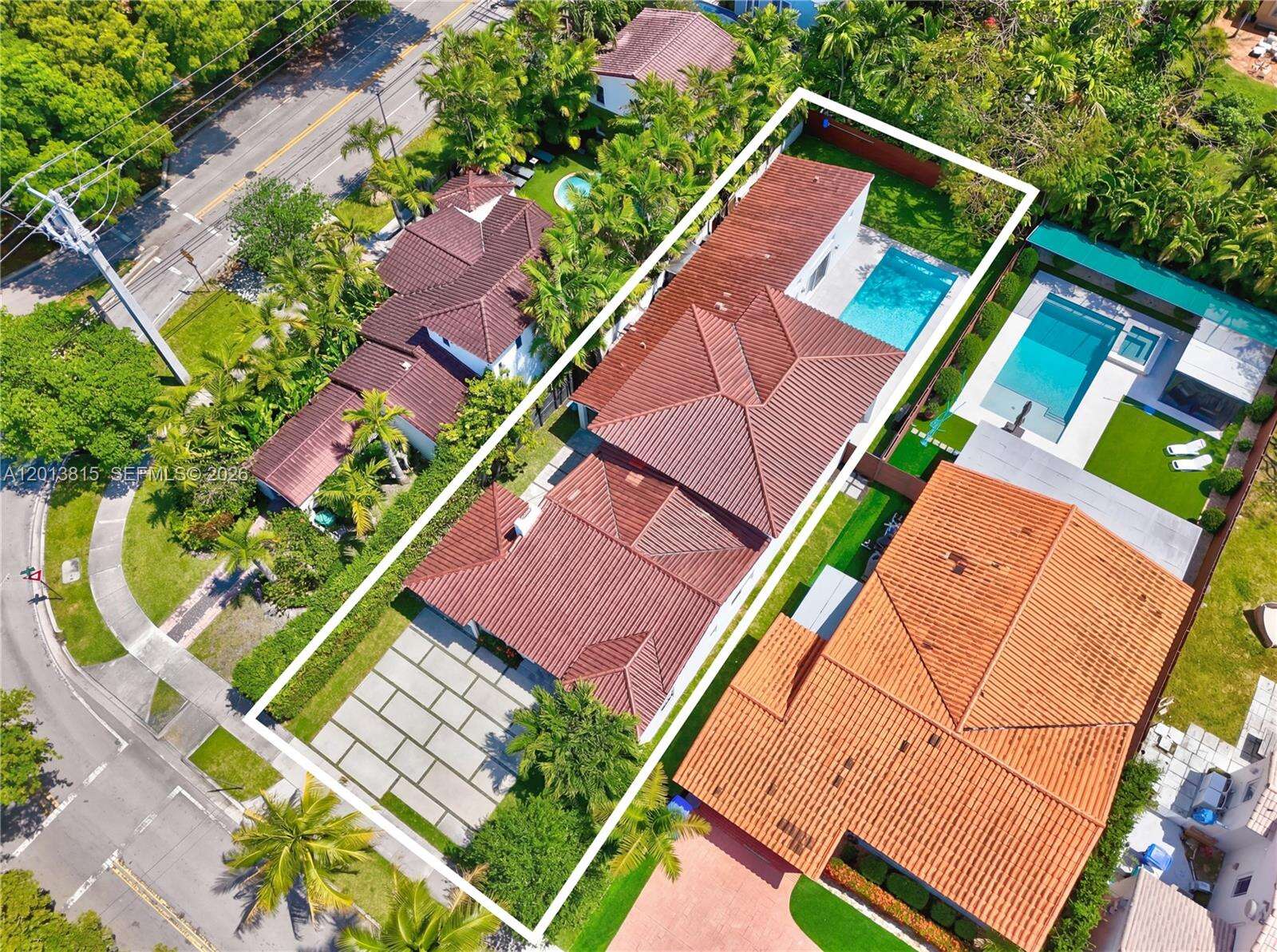 365 31st Rd, Miami, FL 33129 | Picture 2