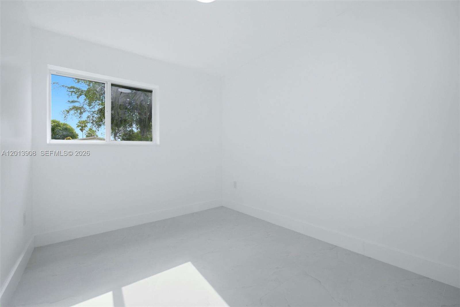 321 69th Ave, Hollywood, FL 33024 - For Sale photo 29