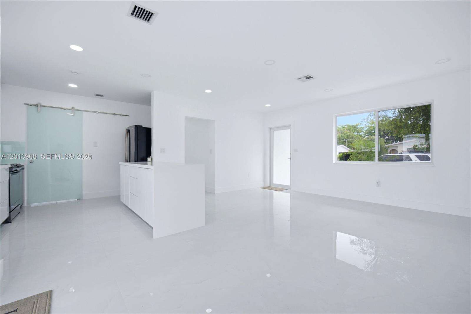 321 69th Ave, Hollywood, FL 33024 - For Sale photo 6
