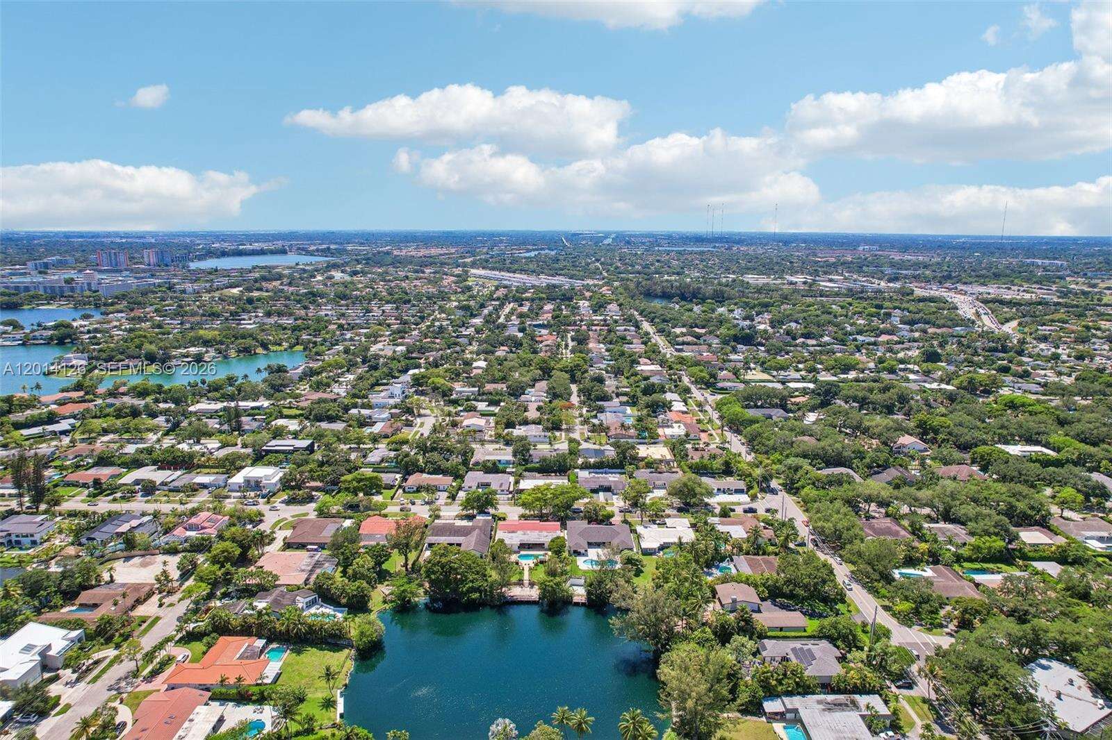 19805 22nd Ave, Miami, FL 33180 - For Sale photo 15