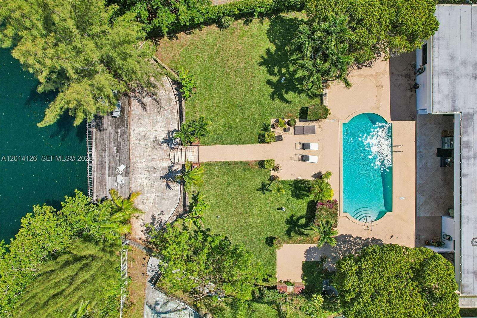 19805 22nd Ave, Miami, FL 33180 - For Sale photo 7