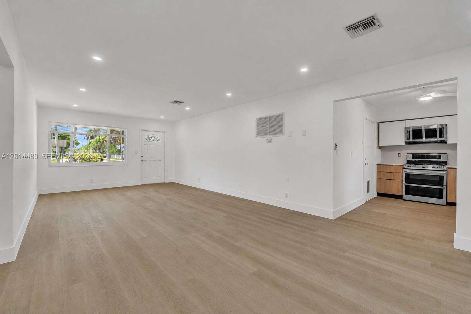 1419 Harding St, Hollywood, FL 33020 - For Sale photo 4