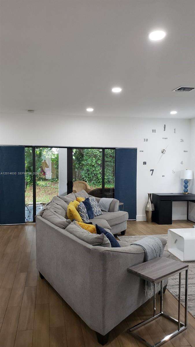 613 10th St, Hallandale Beach, FL 33009 - For Sale photo 19