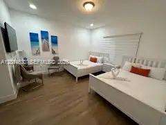 613 10th St, Hallandale Beach, FL 33009 - For Sale photo 3