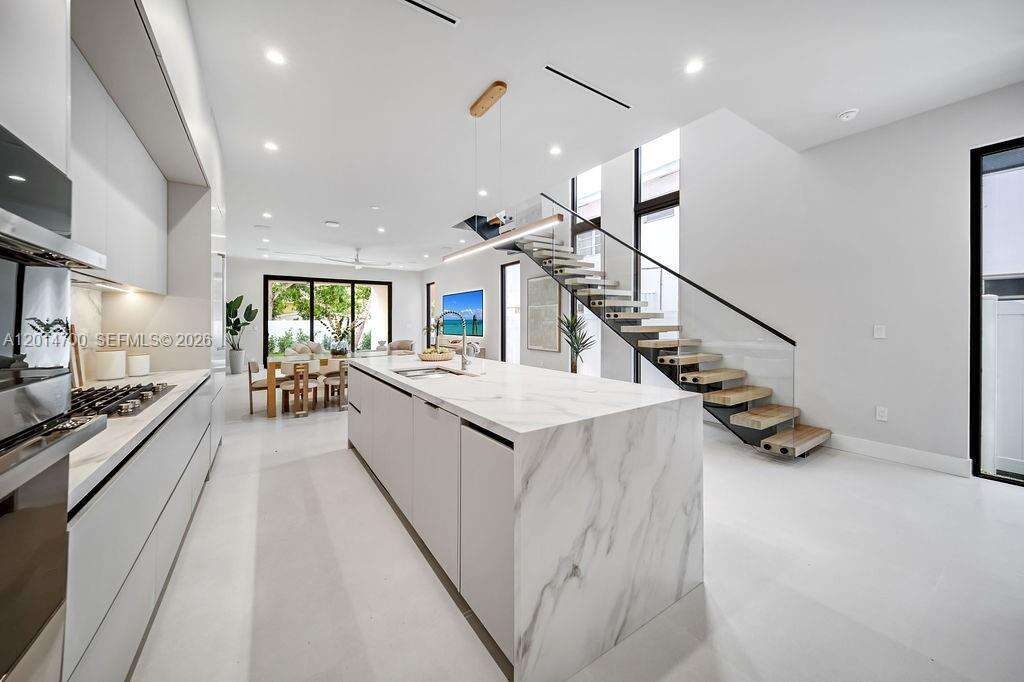 904 17th Ter, Fort Lauderdale, FL 33304 | Picture 9