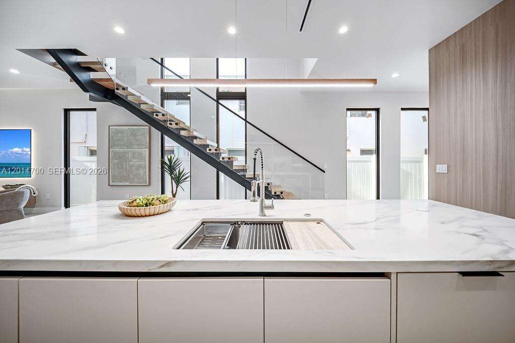 904 17th Ter, Fort Lauderdale, FL 33304 | Picture 10