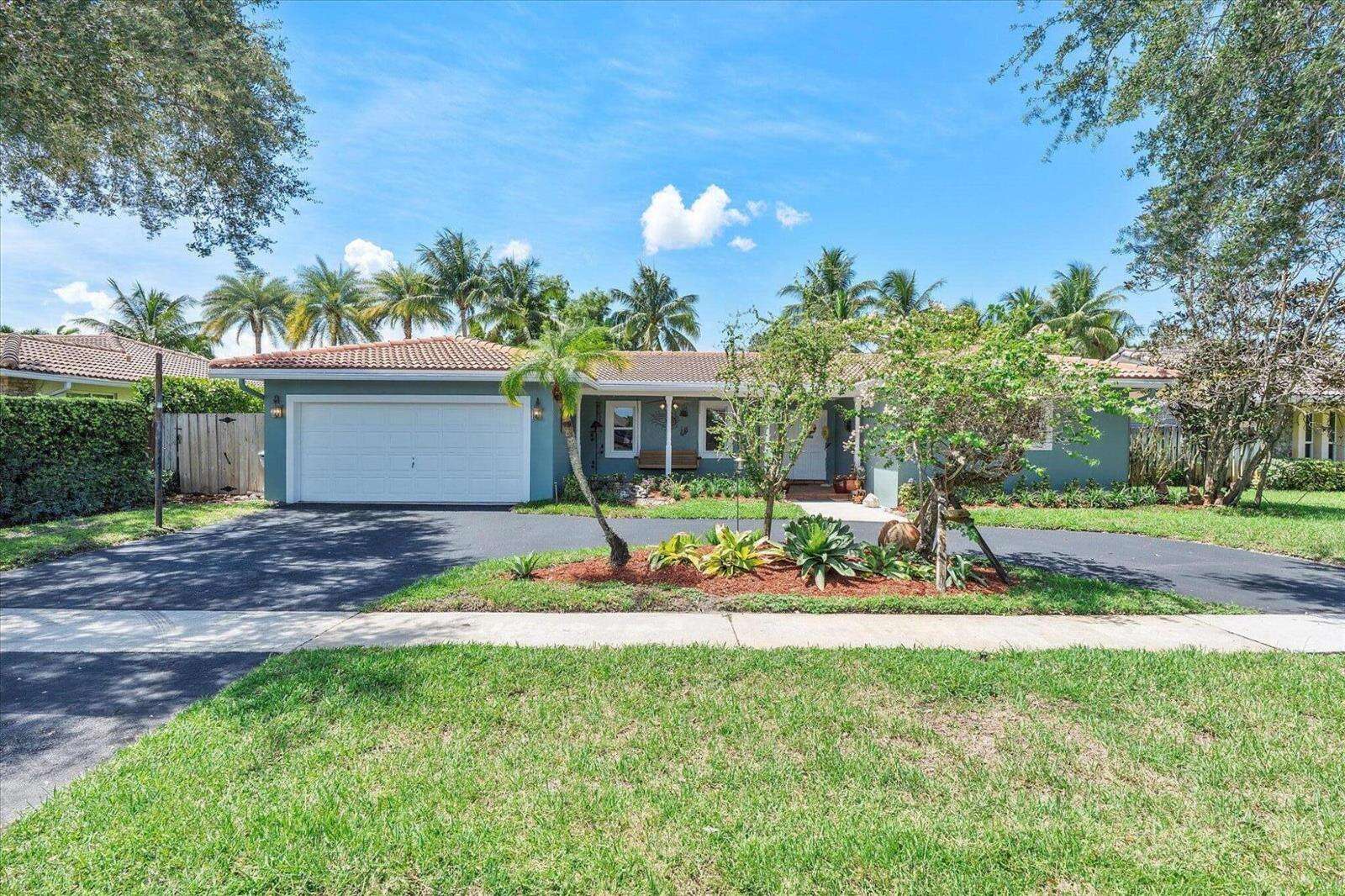 5101 36th, Hollywood, FL 33021 - For Sale photo 2