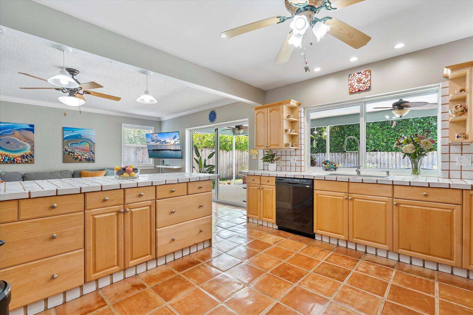 5101 36th, Hollywood, FL 33021 - For Sale photo 17