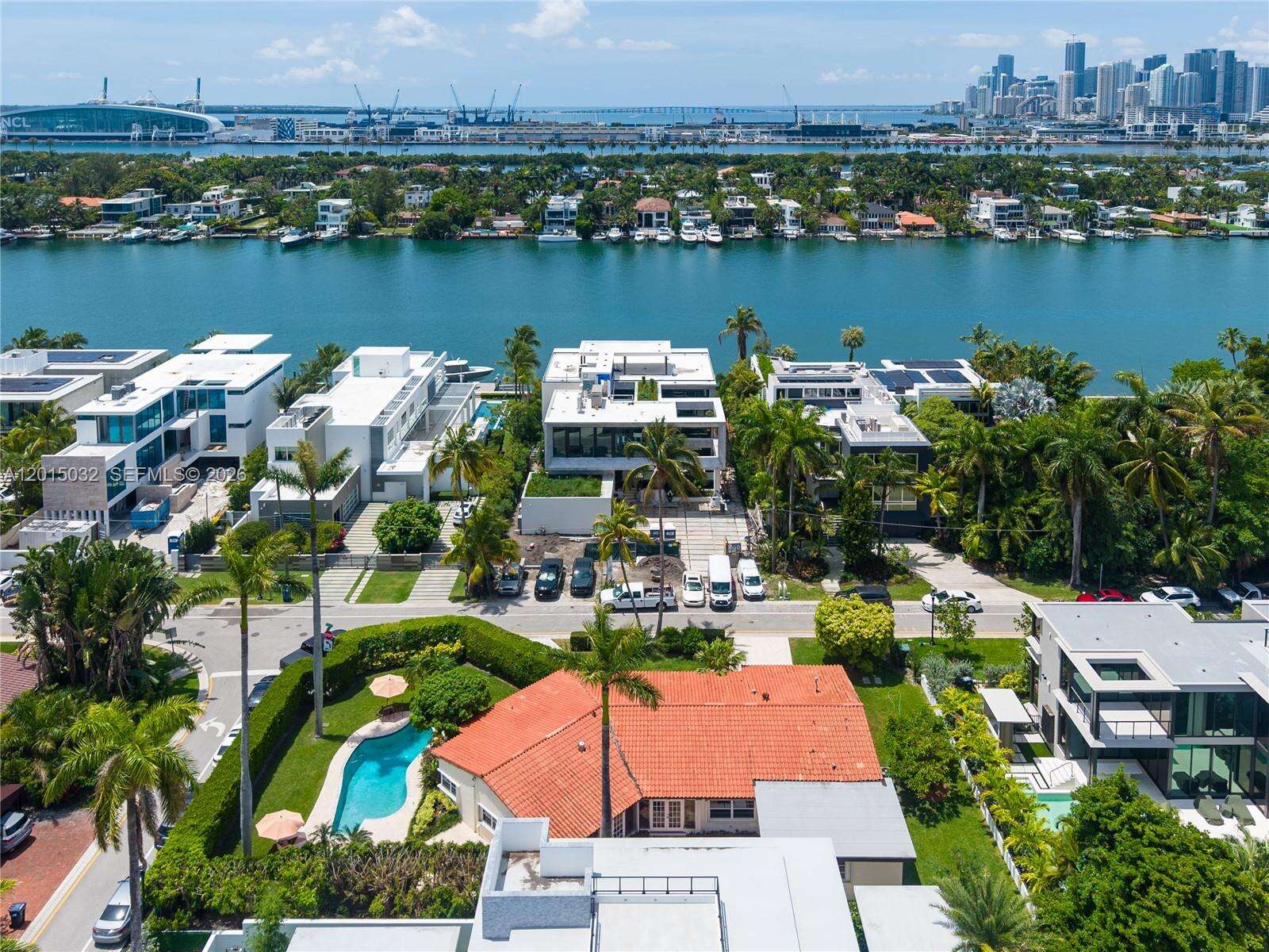 363 Hibiscus Dr, Miami Beach, FL 33139 | Picture 9