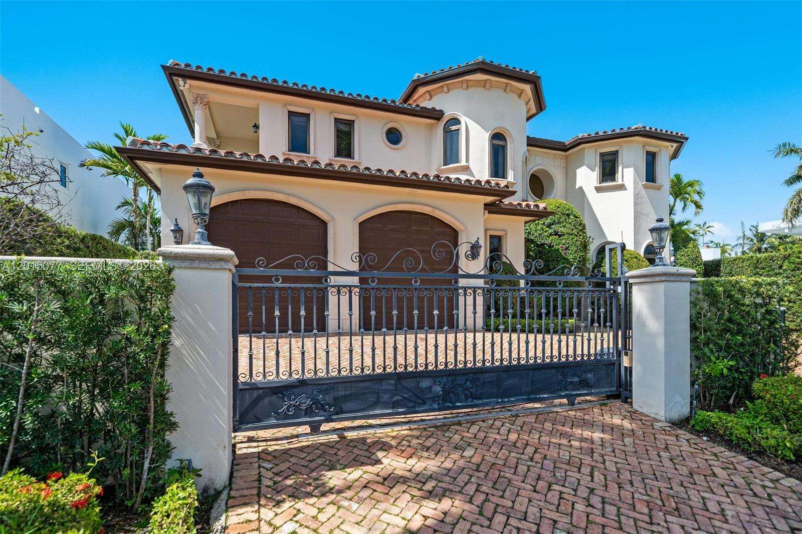 1251 99th St, Bay Harbor Islands, FL 33154 | Picture 3
