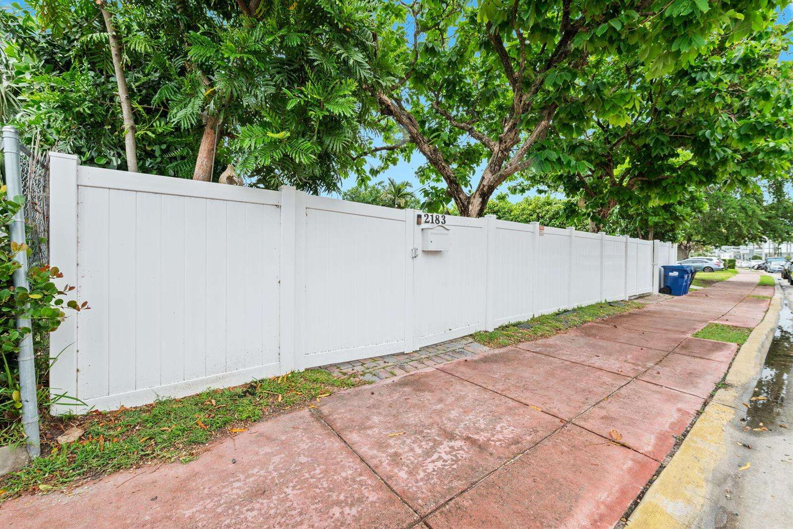 2183 Bay, Miami Beach, FL 33141 - For Sale photo 13