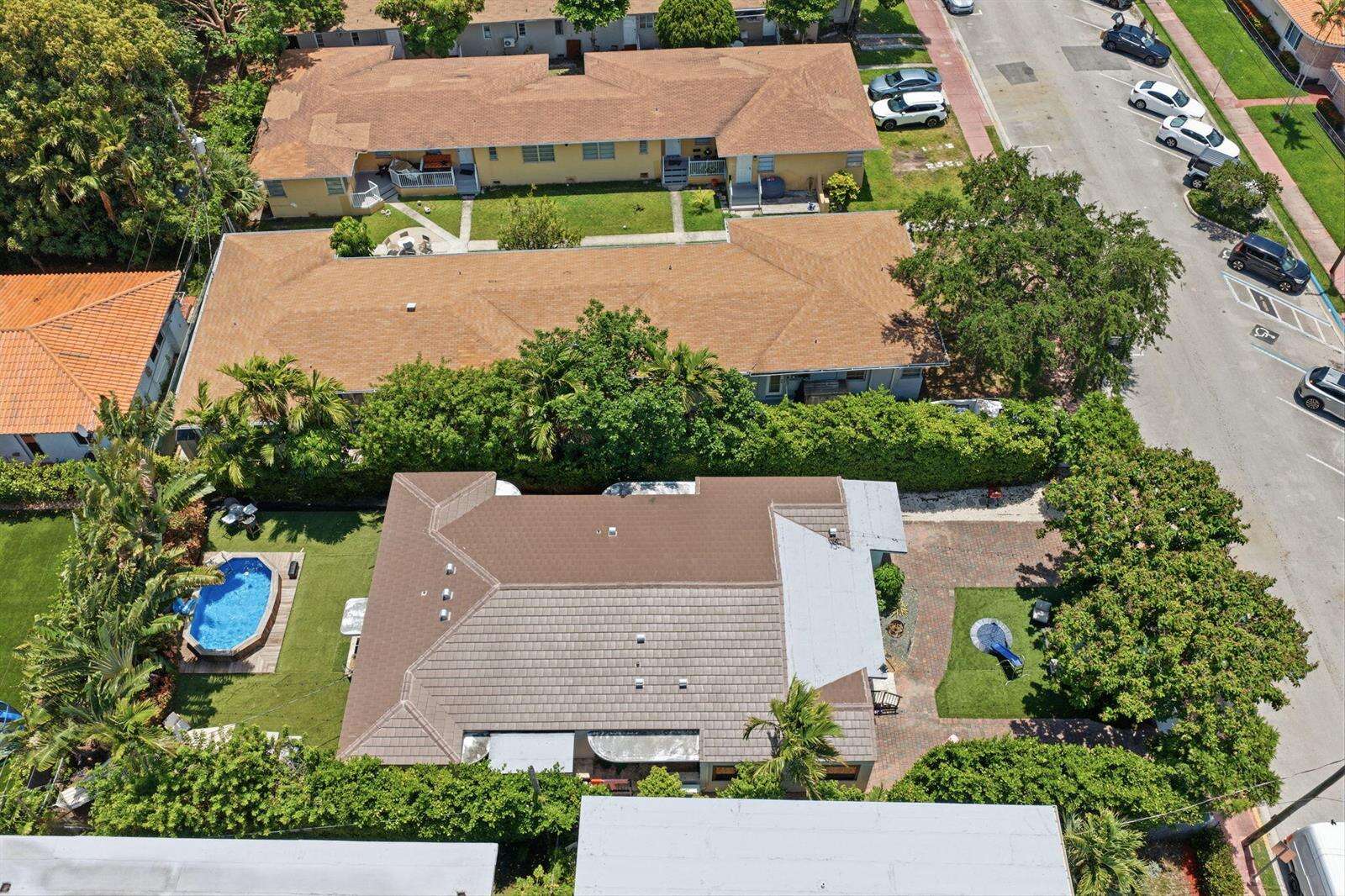 2183 Bay, Miami Beach, FL 33141 - For Sale photo 15