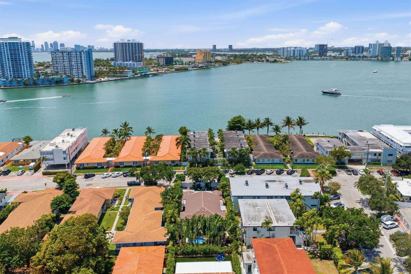 2183 Bay, Miami Beach, FL 33141 - For Sale photo 16