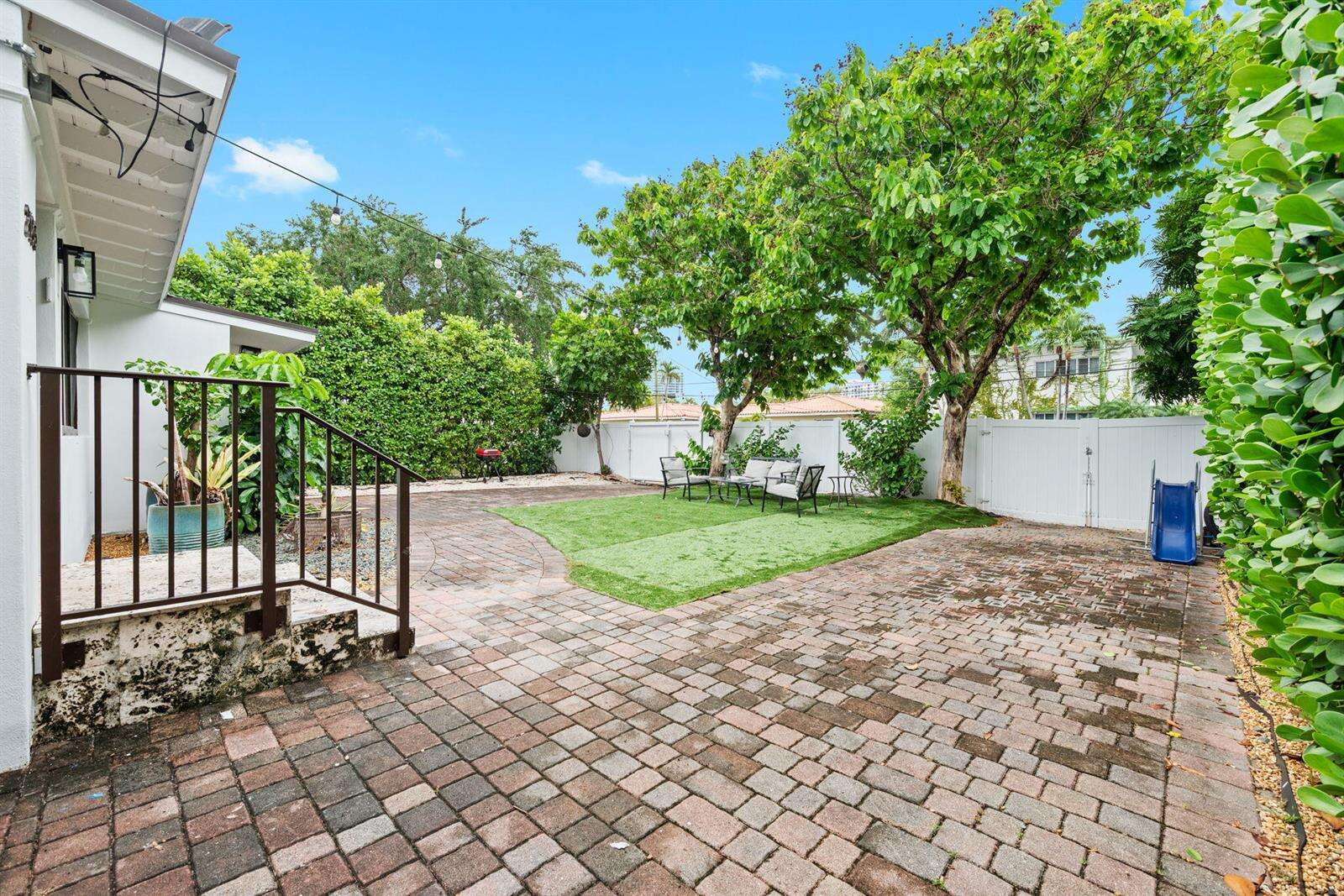 2183 Bay, Miami Beach, FL 33141 - For Sale photo 7
