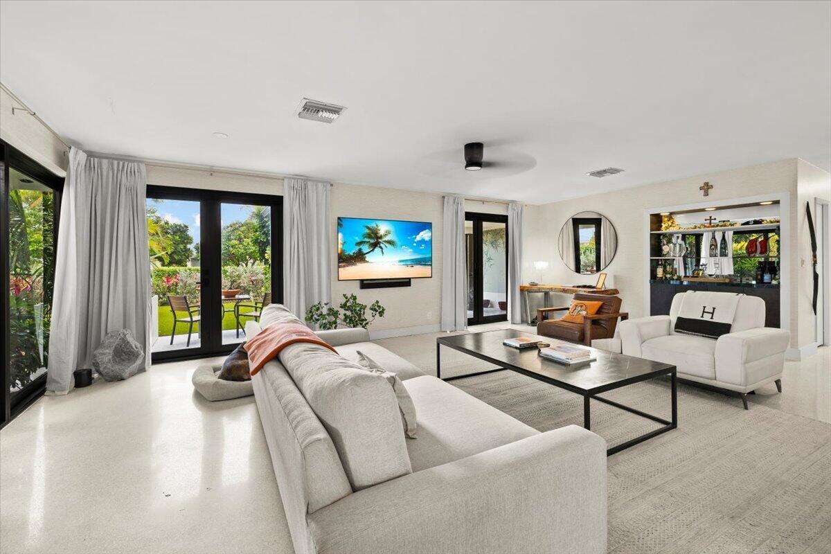 2611 21, Fort Lauderdale, FL 33316 - For Sale photo 6