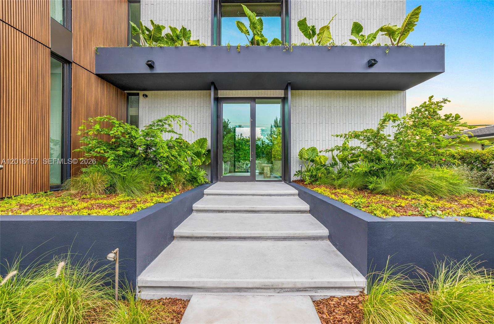4550 Jefferson Ave, Miami Beach, FL 33140 | Picture 1