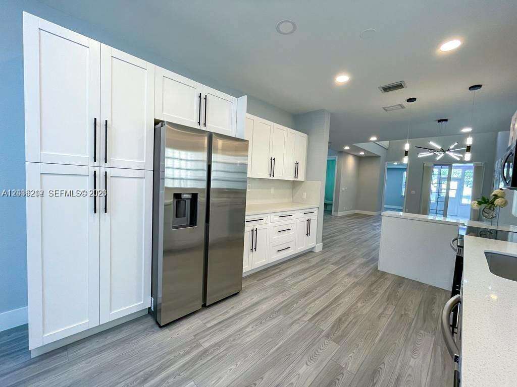 1261 Hayes St, Hollywood, FL 33019 - For Sale photo 12