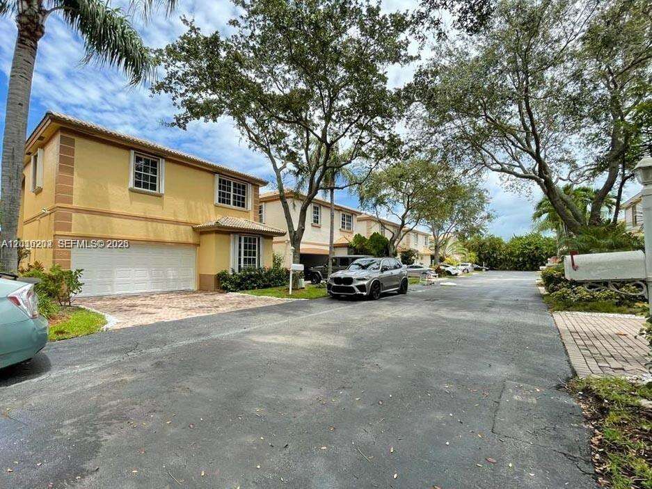1261 Hayes St, Hollywood, FL 33019 - For Sale photo 5