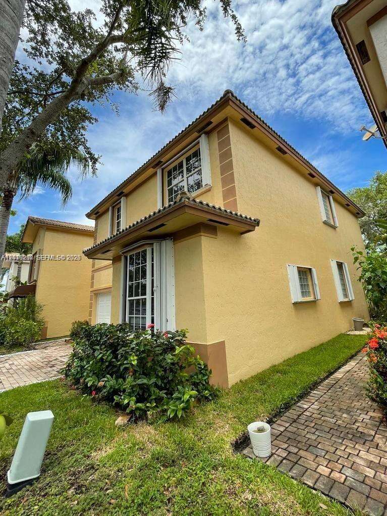 1261 Hayes St, Hollywood, FL 33019 - For Sale photo 6