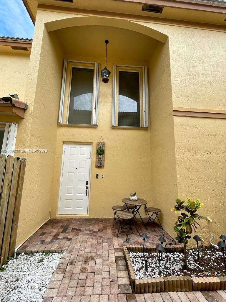 1261 Hayes St, Hollywood, FL 33019 - For Sale photo 7