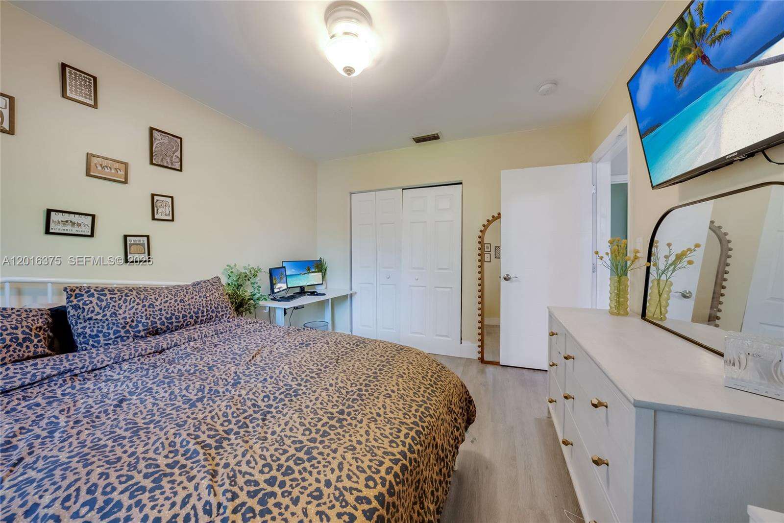 2747 Dewey St, Hollywood, FL 33020 - For Sale photo 9