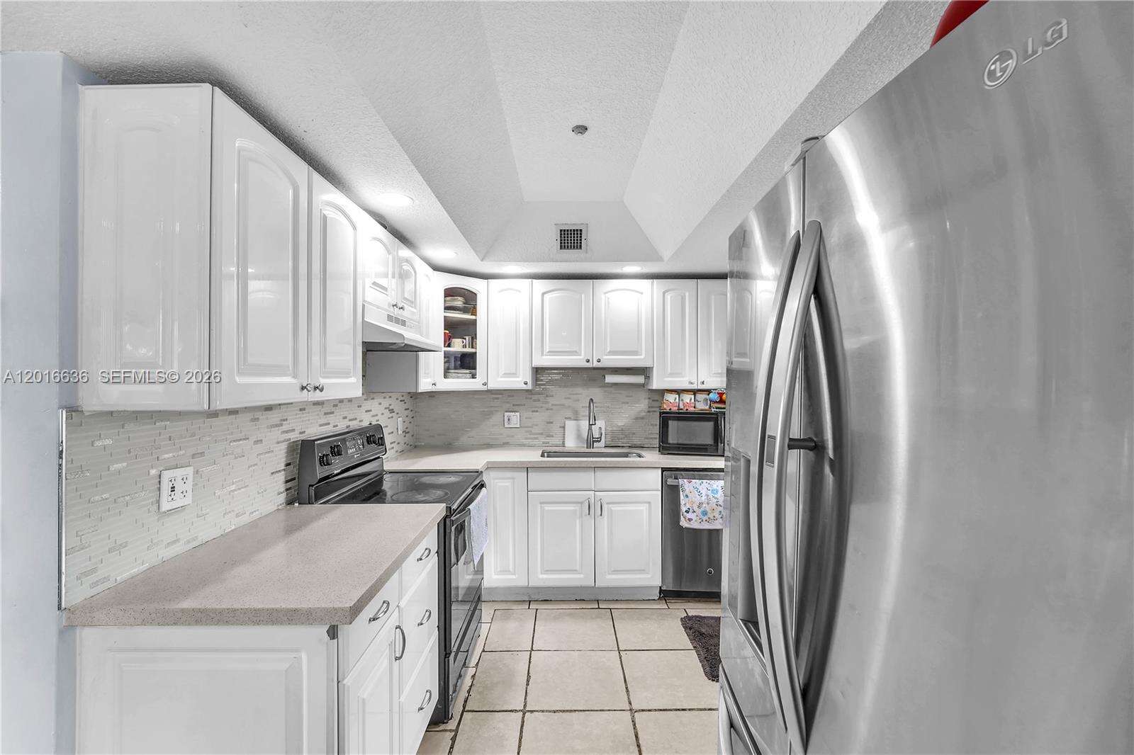 900 70th Ave, Hollywood, FL 33024 - For Sale photo 8