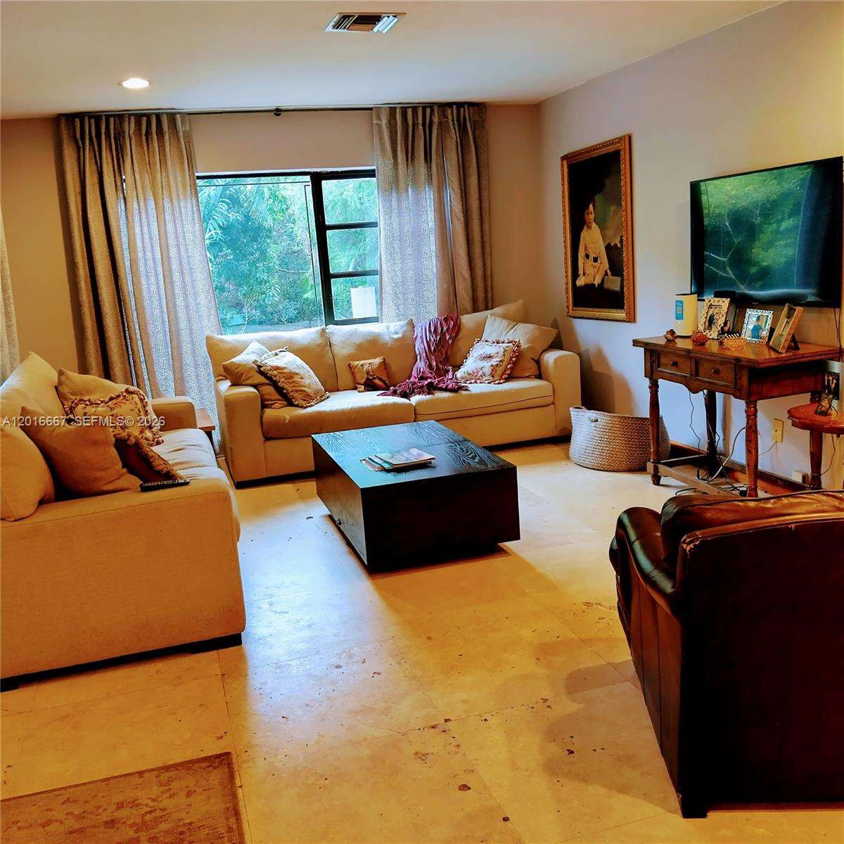 20021 25th Ave, Miami, FL 33180 - For Sale photo 5