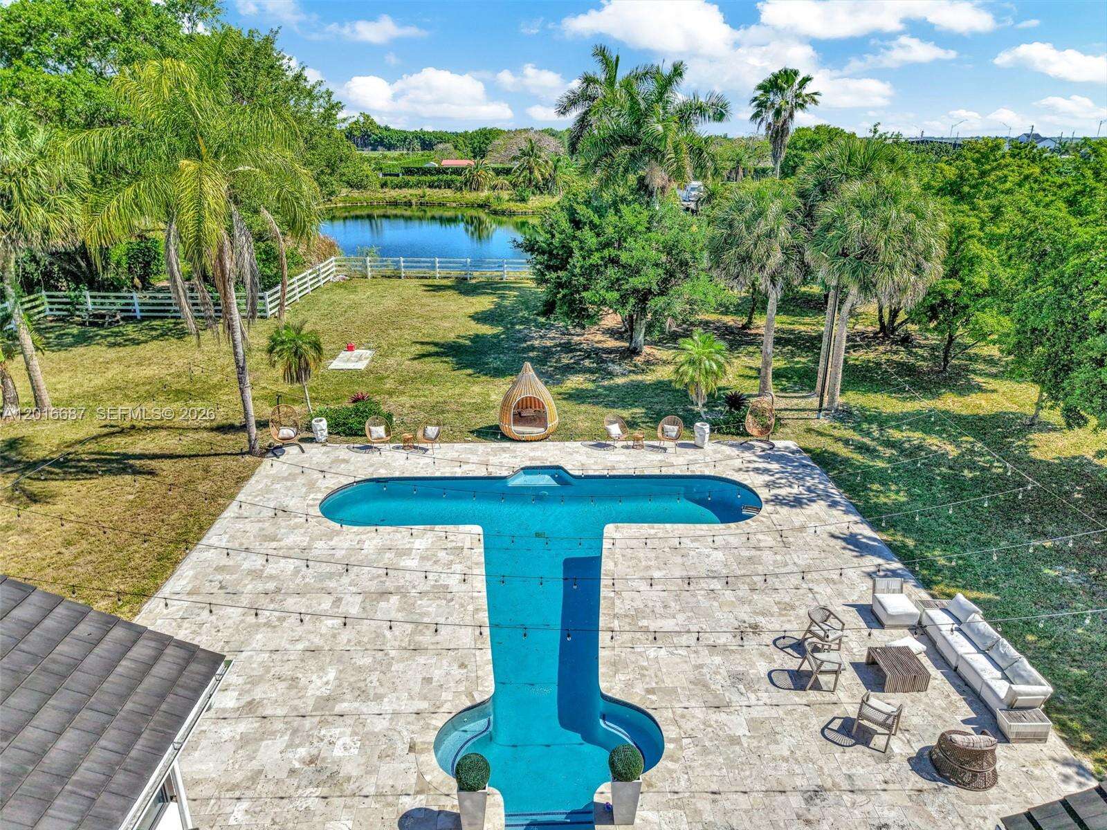 17795 158th St, Miami, FL 33187 - For Sale photo 18