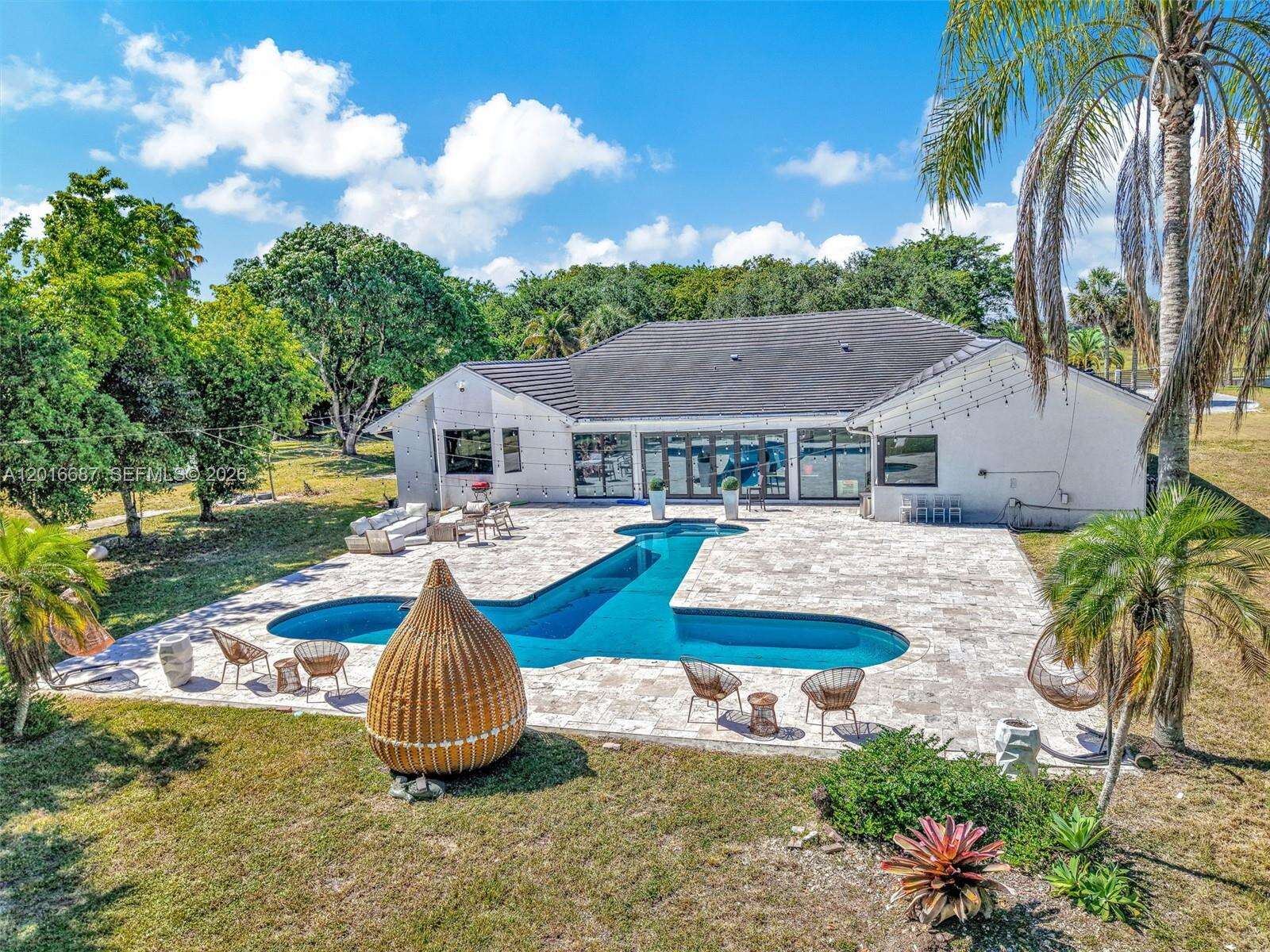 17795 158th St, Miami, FL 33187 - For Sale photo 39
