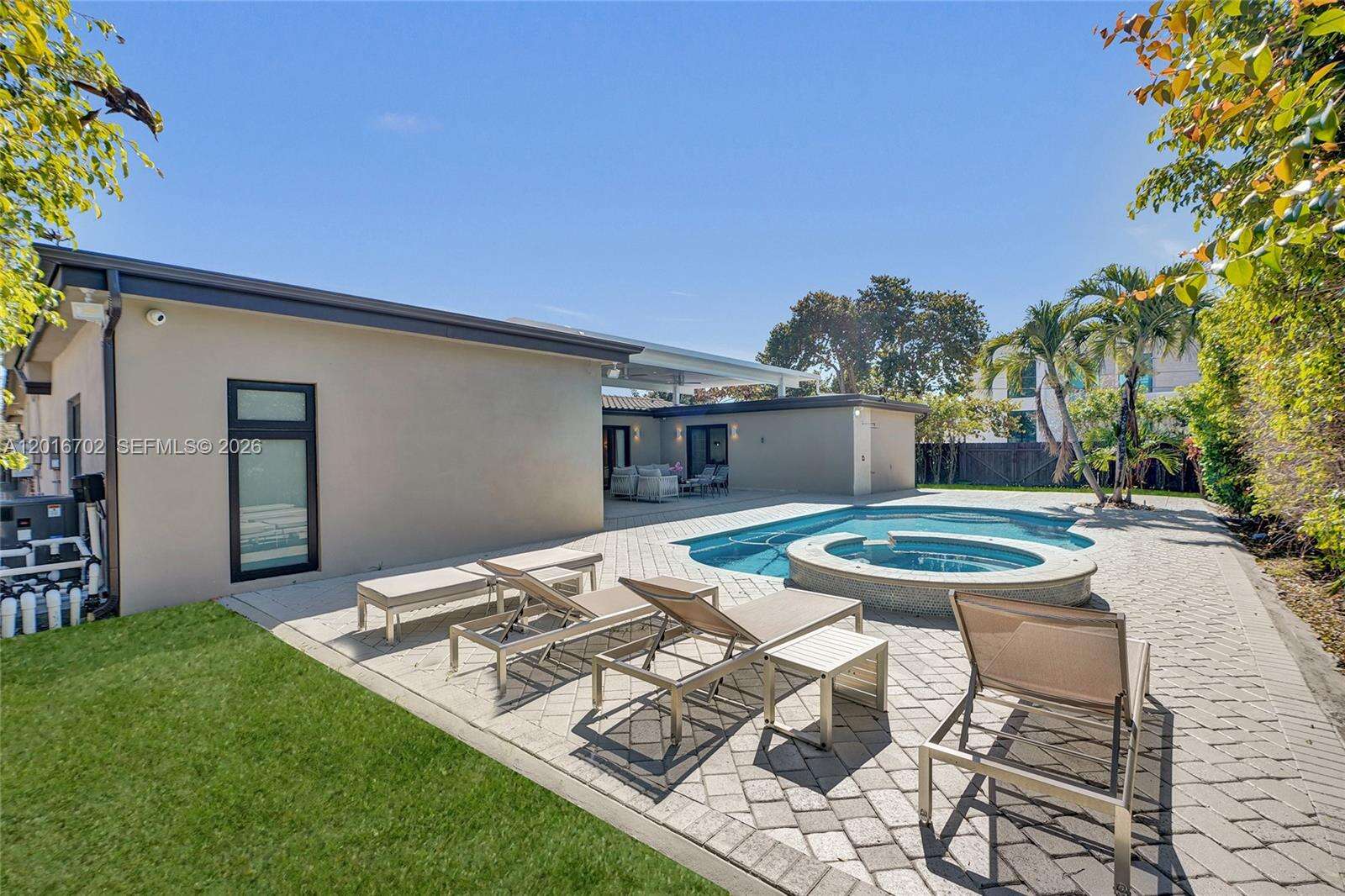 19694 24th Ave, Miami, FL 33180 - For Sale photo 43