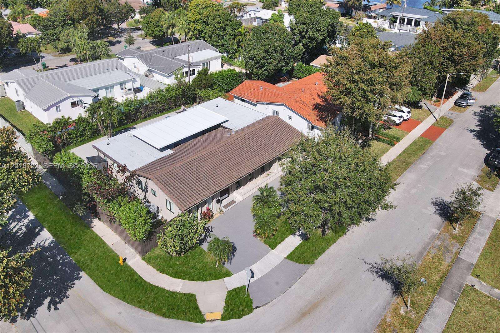 19694 24th Ave, Miami, FL 33180 - For Sale photo 53