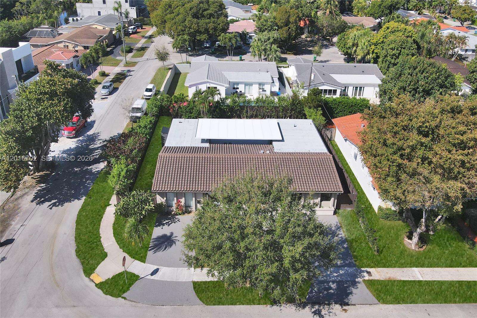 19694 24th Ave, Miami, FL 33180 - For Sale photo 54