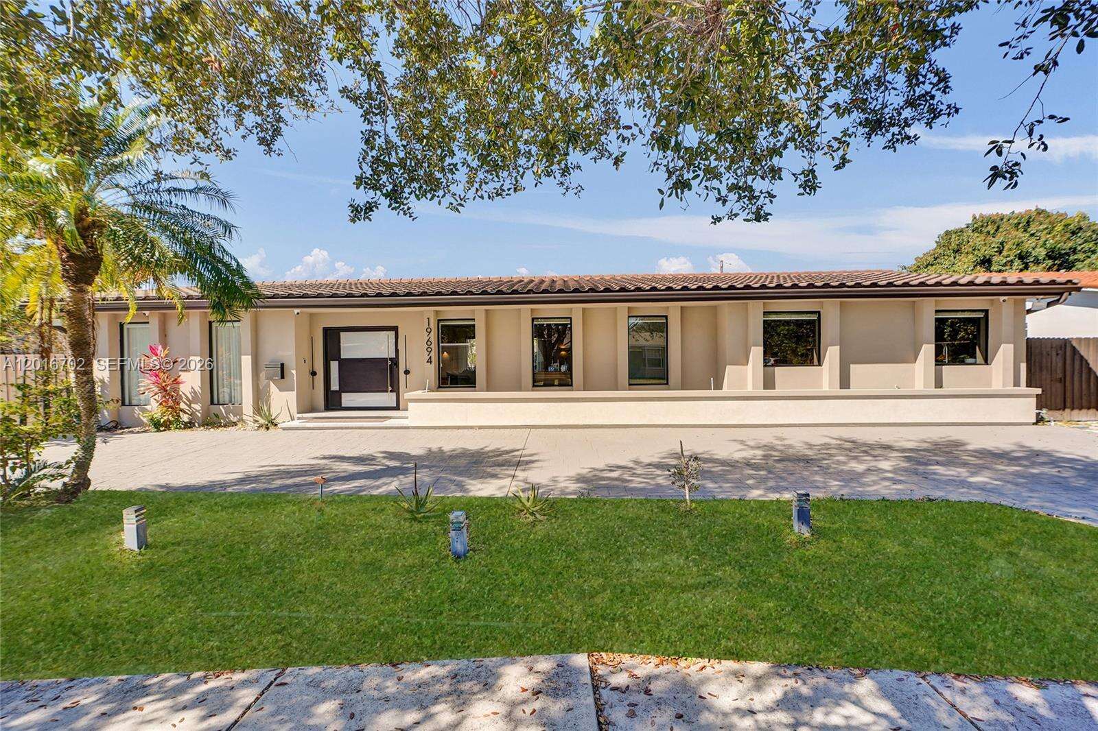 19694 24th Ave, Miami, FL 33180 - For Sale photo 63